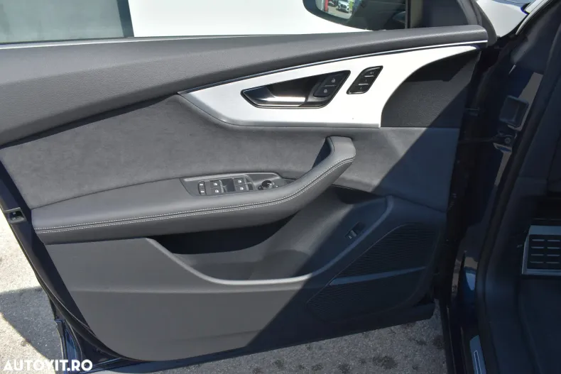 Audi Q8 din 2024 cu 3.000 km - oferta AUD151564 - foto 9