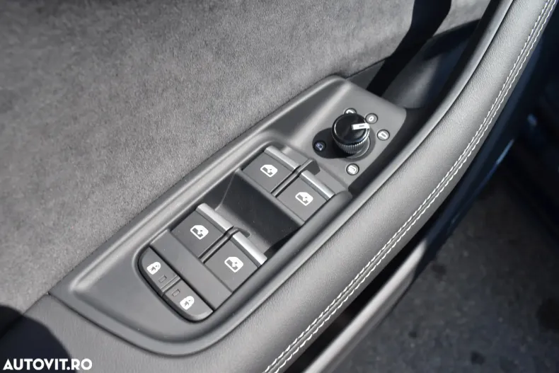 Audi Q8 din 2024 cu 3.000 km - oferta AUD151564 - foto 10