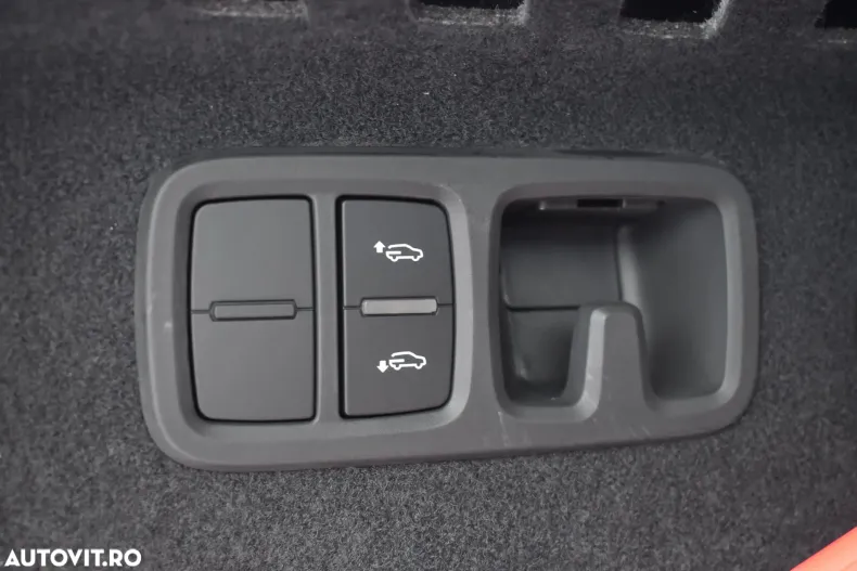 Audi Q8 din 2024 cu 3.000 km - oferta AUD151564 - foto 31