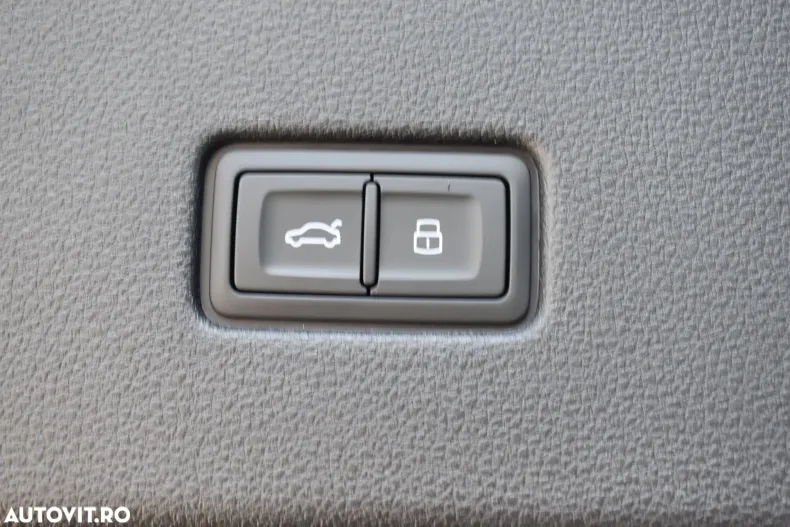 Audi Q8 din 2024 cu 3.000 km - oferta AUD151564 - foto 32
