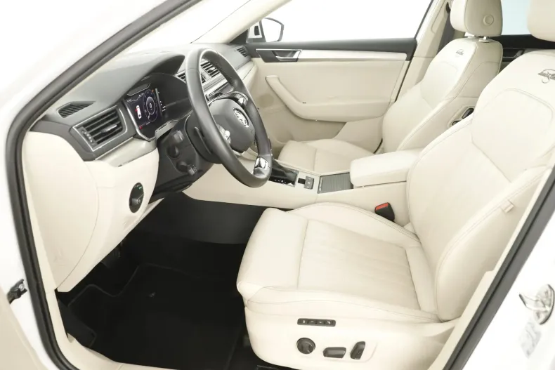 Skoda Superb din 2020 cu 129.722 km - oferta SKO151570 - foto 9