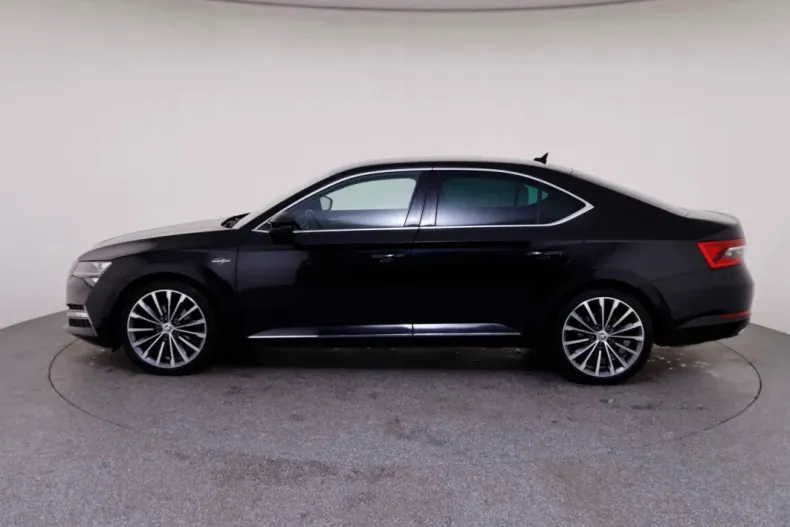 Skoda Superb din 2022 cu 150.758 km - oferta SKO151571 - foto 8