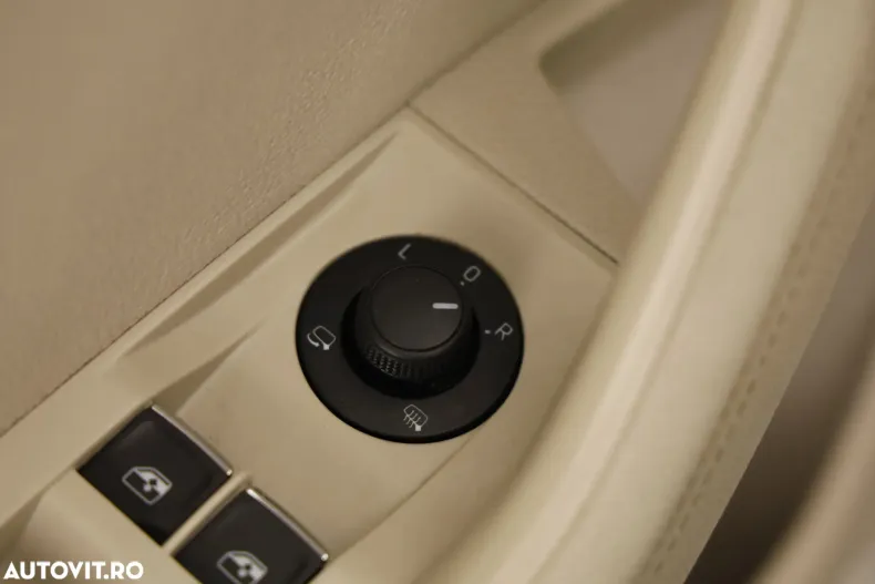 Skoda Superb din 2022 cu 150.758 km - oferta SKO151571 - foto 23