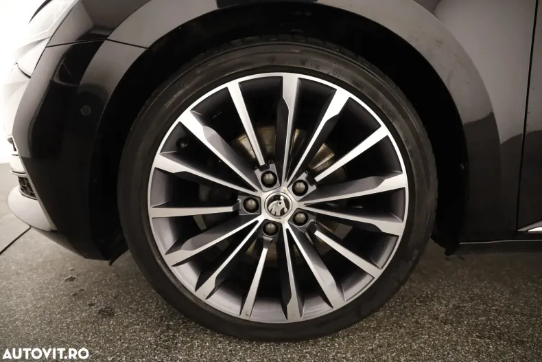Skoda Superb din 2022 cu 150.758 km - oferta SKO151571 - foto 27