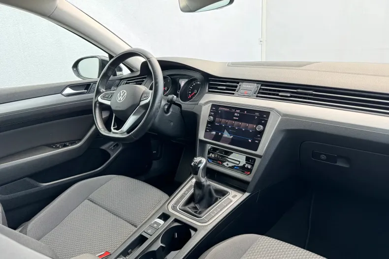 Volkswagen Passat din 2021 cu 175.000 km - oferta VOL151575 - foto 6