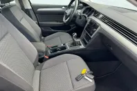 Volkswagen Passat din 2021 cu 175.000 km - oferta VOL151575 - foto 8