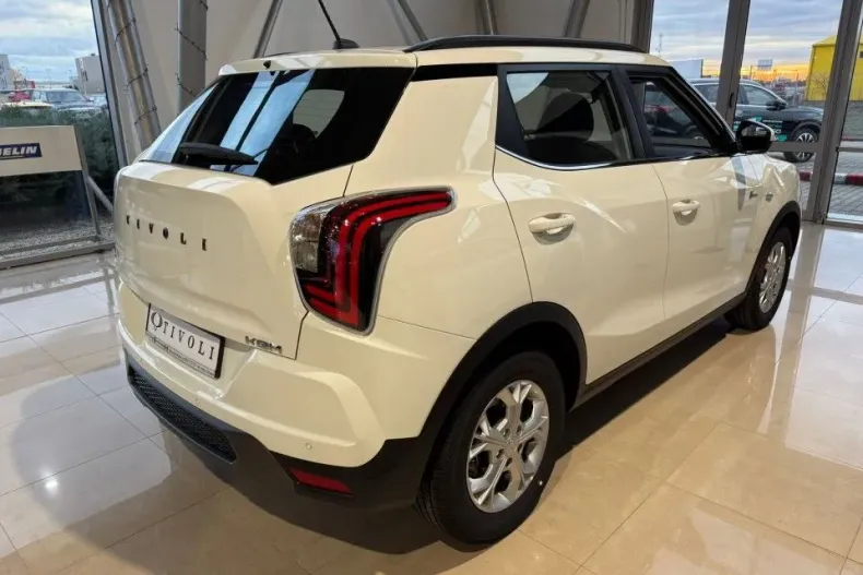 KG Mobility Tivoli din 2025 cu 3 km - oferta KGM151589 - foto 2
