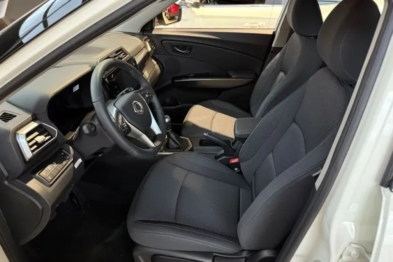 KG Mobility Tivoli din 2025 cu 3 km - oferta KGM151589 - foto 5