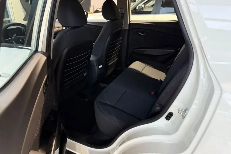 KG Mobility Tivoli din 2025 cu 3 km - oferta KGM151589 - foto 7