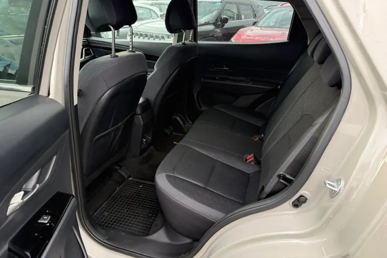 Ssangyong Korando din 2024 cu 9.200 km - oferta SSA151597 - foto 9