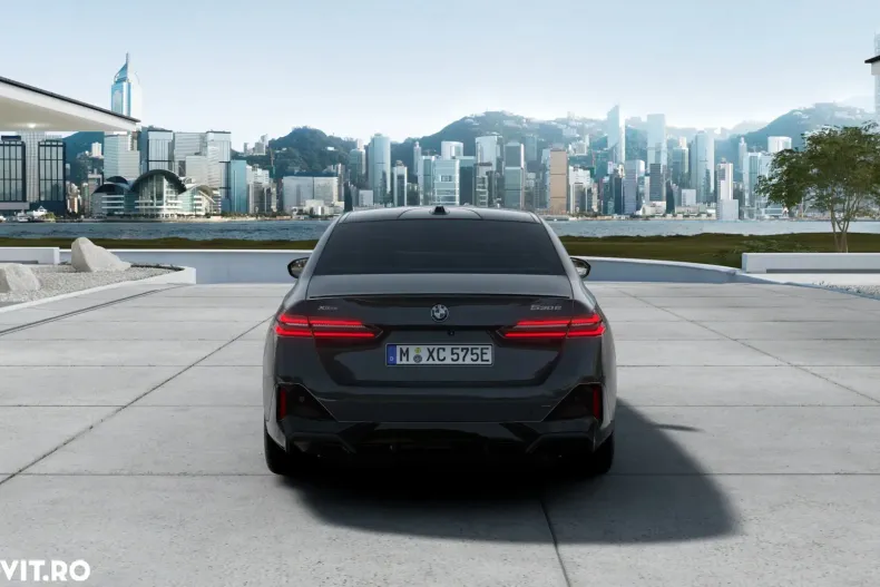 BMW Seria 5 din 2025 cu 10 km - oferta BMW151601 - foto 5