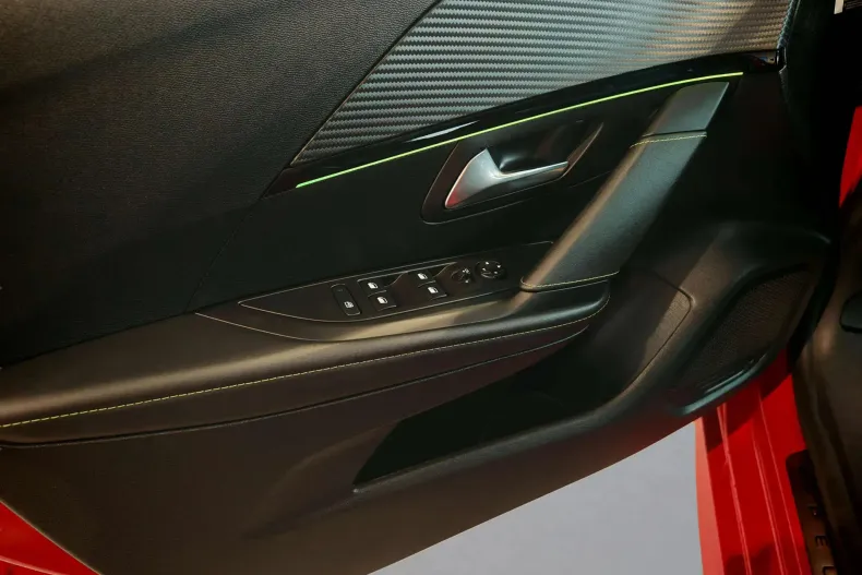 Peugeot 208 din 2020 cu 43.267 km - oferta PEU151617 - foto 27