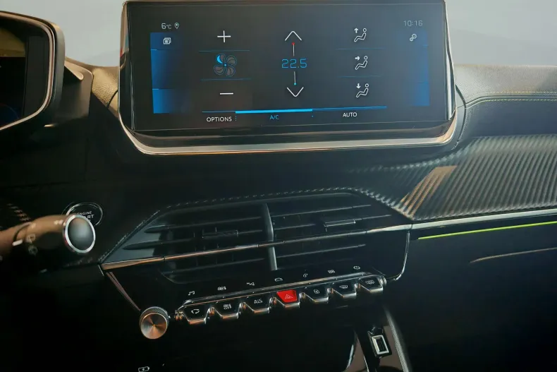 Peugeot 208 din 2020 cu 43.267 km - oferta PEU151617 - foto 35