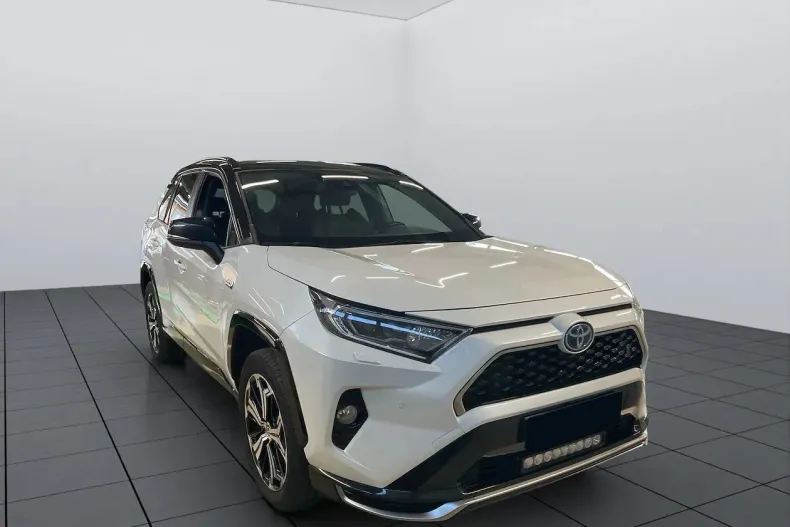 Toyota RAV4 din 2021 cu 114.548 km - oferta TOY151619 - foto 1