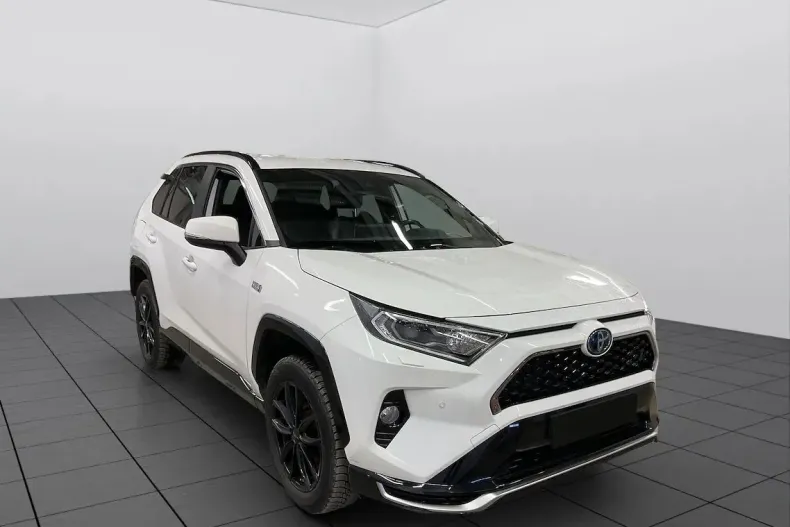Toyota RAV4 din 2021 cu 111.266 km - oferta TOY151620 - foto 1