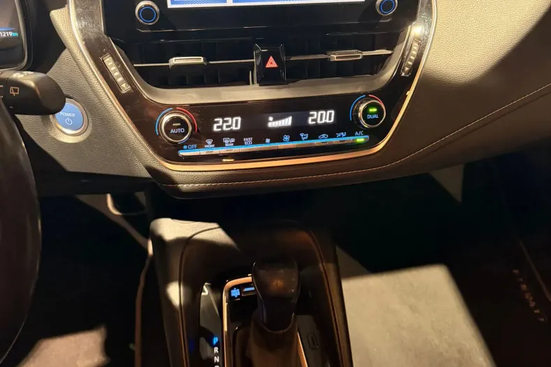 Toyota Corolla din 2019 cu 111.219 km - oferta TOY151622 - foto 9