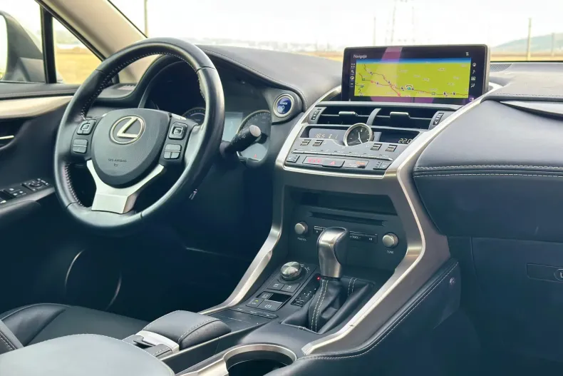 Lexus Seria NX din 2021 cu 55.938 km - oferta LEX151623 - foto 2