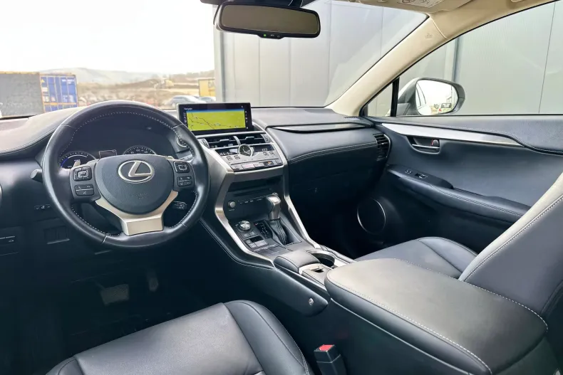Lexus Seria NX din 2021 cu 55.938 km - oferta LEX151623 - foto 13