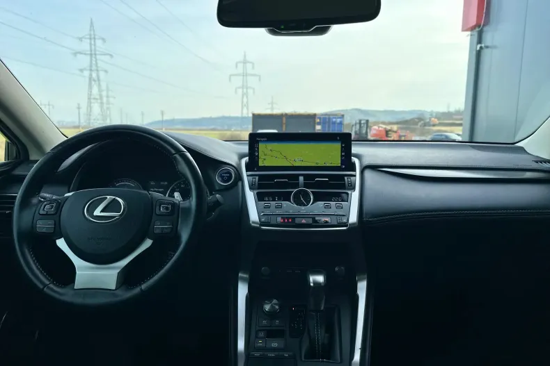 Lexus Seria NX din 2021 cu 55.938 km - oferta LEX151623 - foto 16