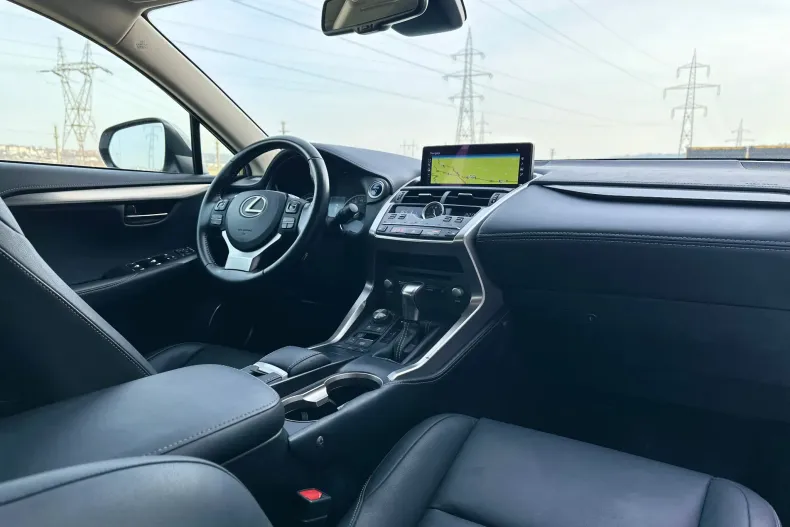 Lexus Seria NX din 2021 cu 55.938 km - oferta LEX151623 - foto 22