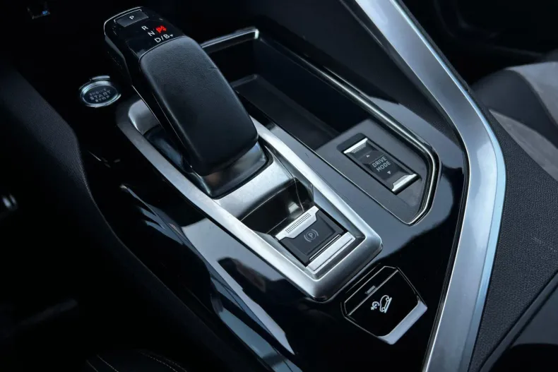 Peugeot 3008 din 2021 cu 163.072 km - oferta PEU151626 - foto 14