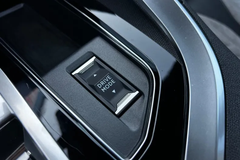 Peugeot 3008 din 2021 cu 163.072 km - oferta PEU151626 - foto 17