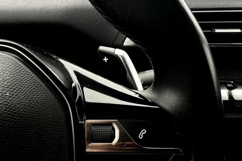 Peugeot 3008 din 2019 cu 160.606 km - oferta PEU151628 - foto 24