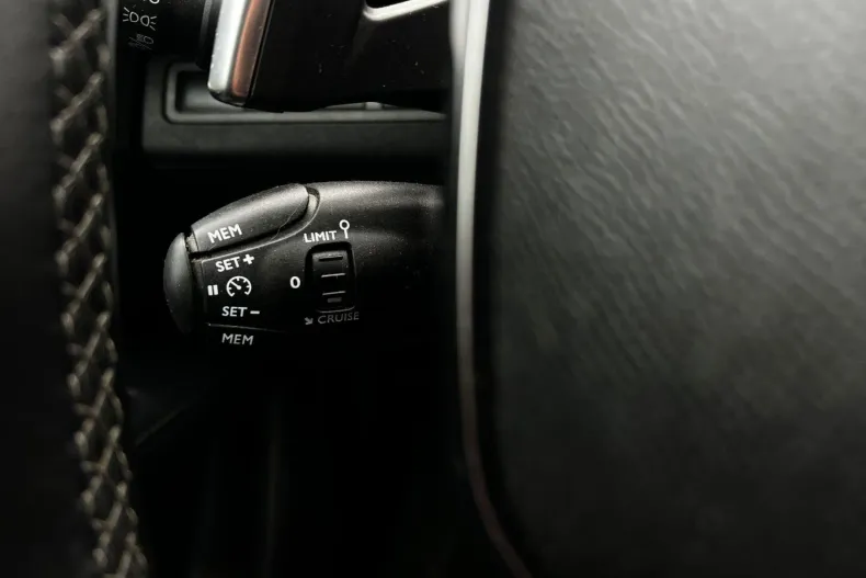 Peugeot 3008 din 2019 cu 160.606 km - oferta PEU151628 - foto 25