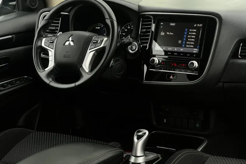 Mitsubishi Outlander din 2020 cu 101.556 km - oferta MIT151630 - foto 8