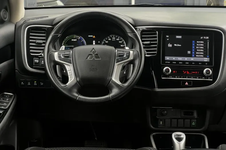 Mitsubishi Outlander din 2020 cu 101.556 km - oferta MIT151630 - foto 9