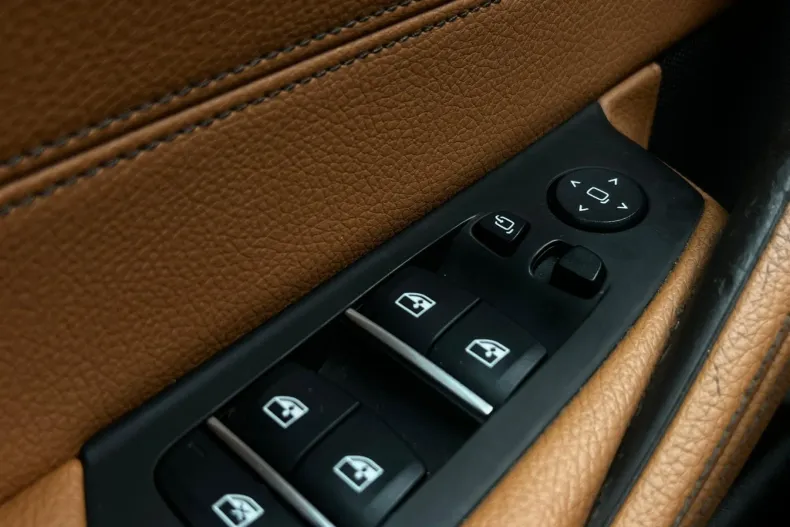 BMW Seria 5 din 2019 cu 127.154 km - oferta BMW151634 - foto 27