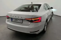 Skoda Superb din 2021 cu 74.252 km - oferta SKO151639 - foto 2