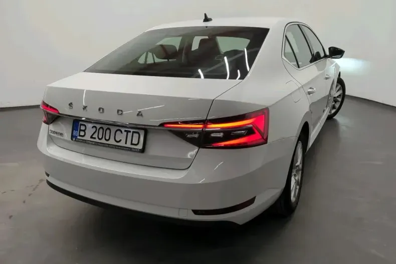 Skoda Superb din 2021 cu 74.252 km - oferta SKO151639 - foto 2