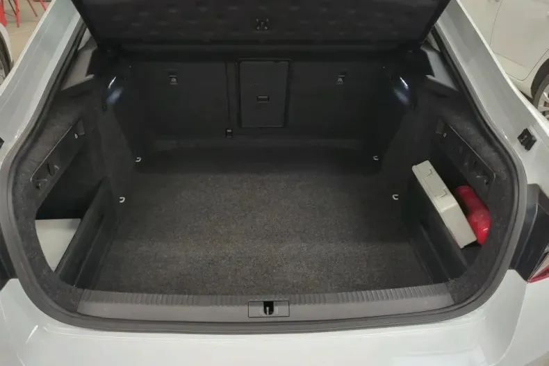 Skoda Superb din 2021 cu 74.252 km - oferta SKO151639 - foto 7