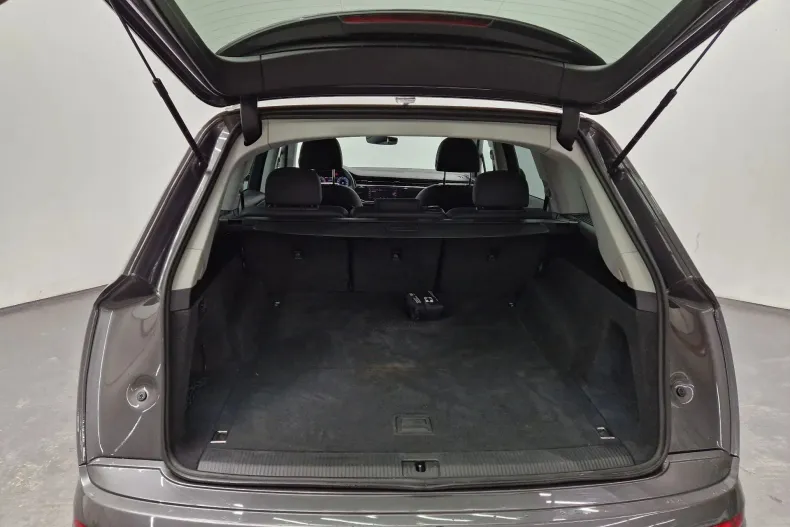 Audi Q7 din 2022 cu 64.225 km - oferta AUD151640 - foto 10