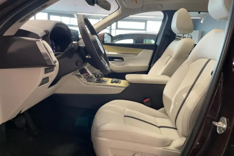 Mazda CX-80 din 2024 cu 4.900 km - oferta MAZ151642 - foto 3