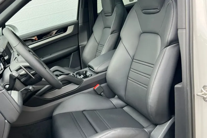 Porsche Cayenne Coupe din 2025 cu 13 km - oferta POR151643 - foto 5