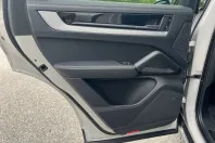 Porsche Cayenne Coupe din 2025 cu 13 km - oferta POR151643 - foto 9