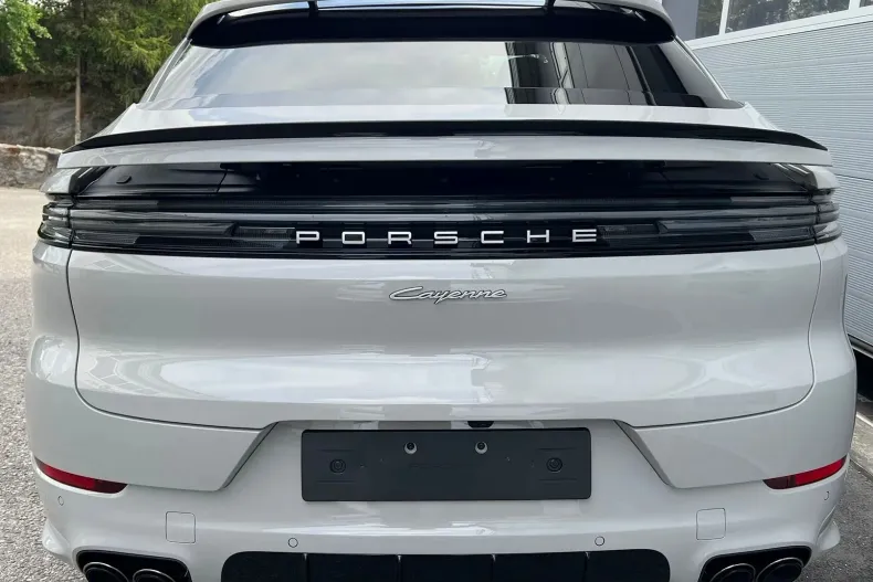 Porsche Cayenne Coupe din 2025 cu 13 km - oferta POR151643 - foto 11