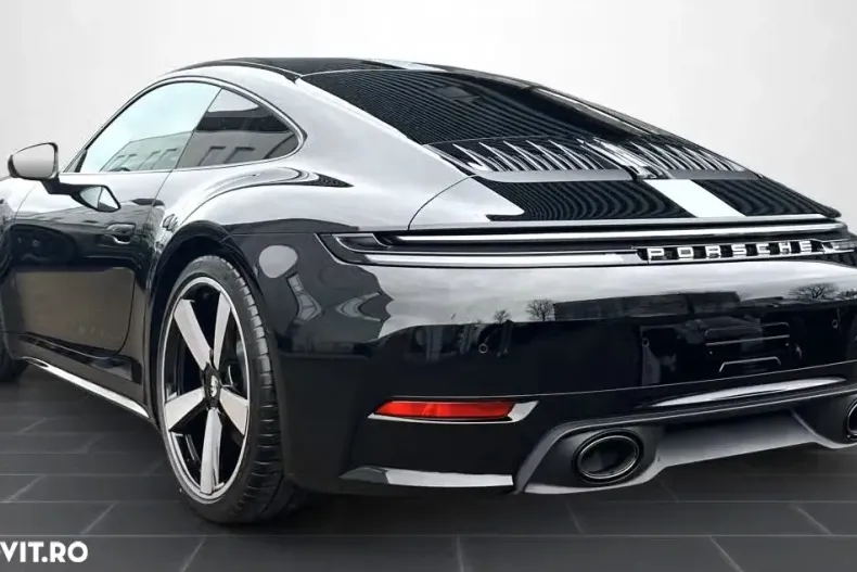 Porsche 911 din 2025 cu 9.000 km - oferta POR151644 - foto 1