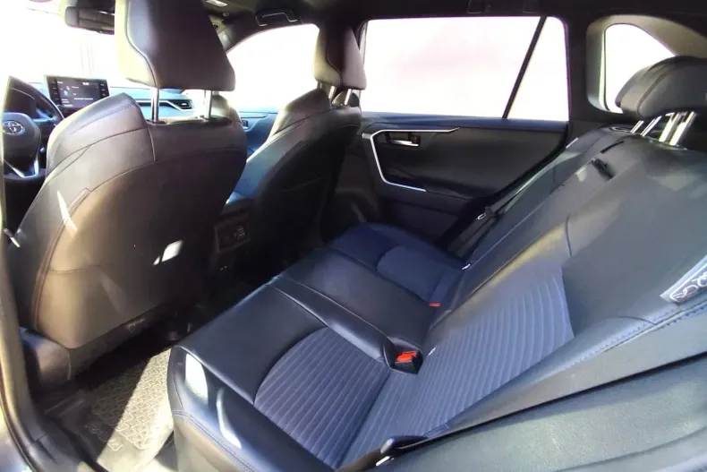 Toyota RAV4 din 2021 cu 44.000 km - oferta TOY151645 - foto 8