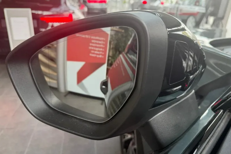 Audi Q3 din 2025 cu 0 km - oferta AUD151654 - foto 14