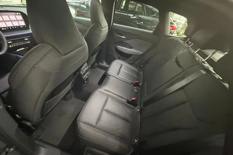 Audi Q3 din 2025 cu 0 km - oferta AUD151654 - foto 20