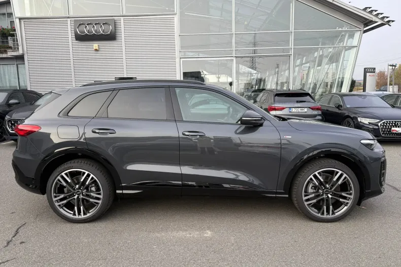 Audi Q5 din 2025 cu 3 km - oferta AUD151655 - foto 4