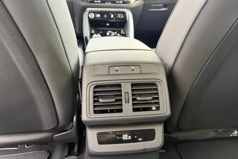 Audi Q5 din 2025 cu 3 km - oferta AUD151655 - foto 24