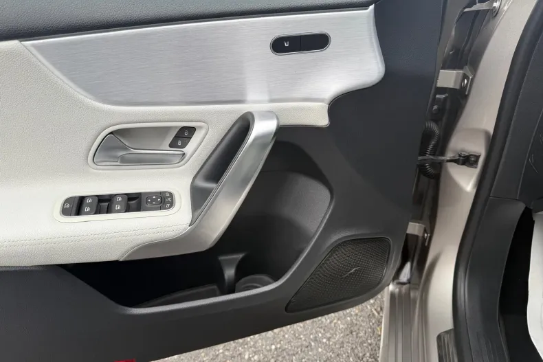 Mercedes-Benz A din 2019 cu 113.696 km - oferta MER151660 - foto 16