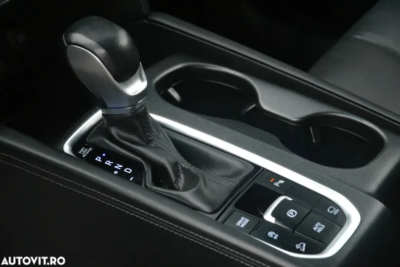 Hyundai SANTA FE din 2019 cu 153.779 km - oferta HYU151662 - foto 28