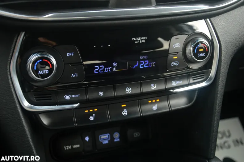 Hyundai SANTA FE din 2019 cu 153.779 km - oferta HYU151662 - foto 29