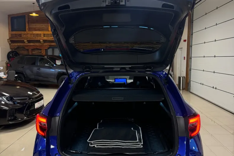 Toyota Corolla din 2023 cu 99.999 km - oferta TOY151675 - foto 40