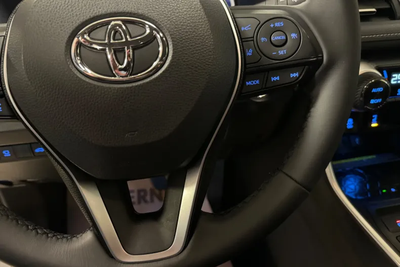 Toyota RAV4 din 2021 cu 154.000 km - oferta TOY151676 - foto 17